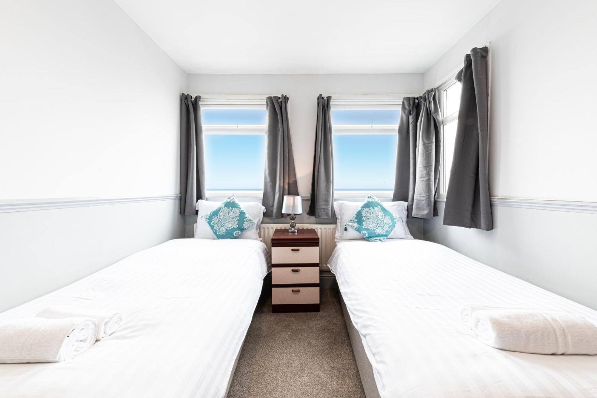 The Manor Hotel Llandudno Esterno foto